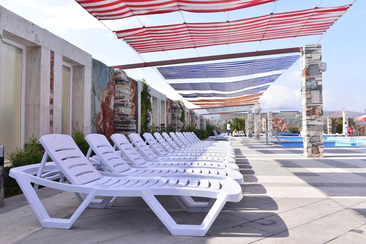 Maria Resort Sevan Extérieur photo